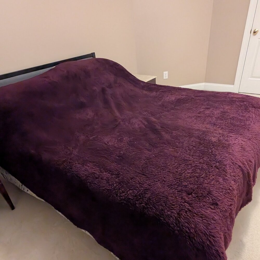 Soft purple king size blanket